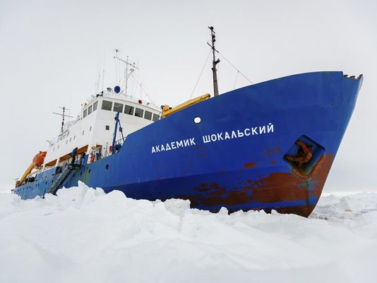 1389103918000-AP-Antarctica-Icebound-Ship